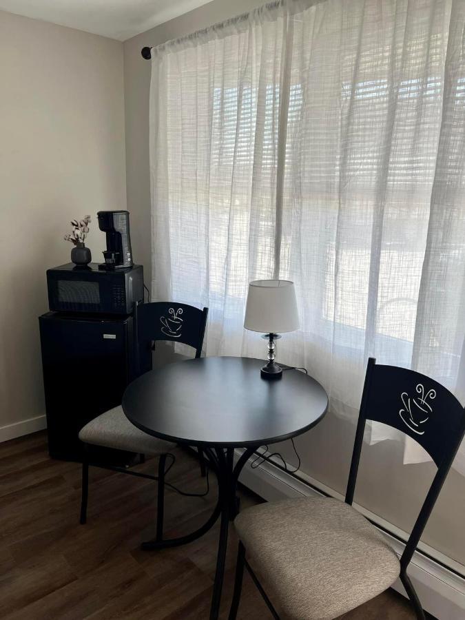 Lincoln House Motel Bagian luar foto