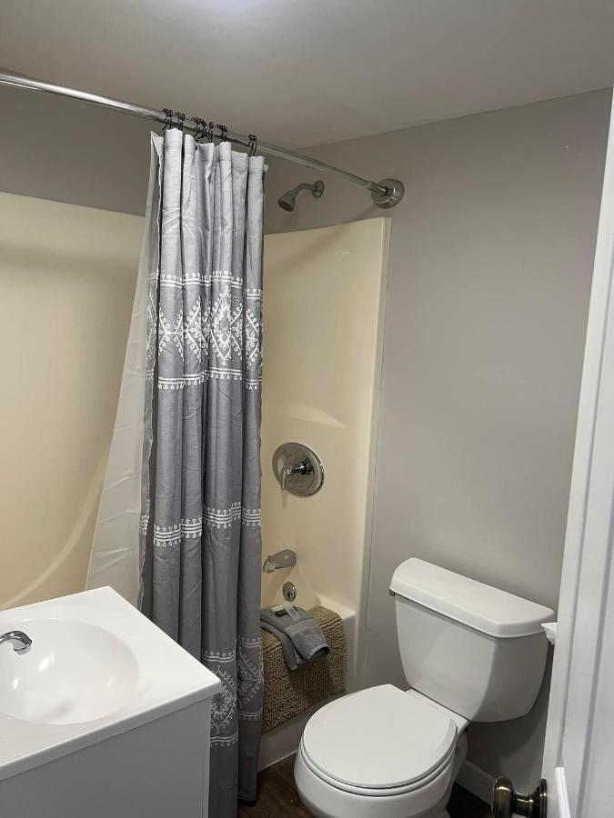 Lincoln House Motel Bagian luar foto